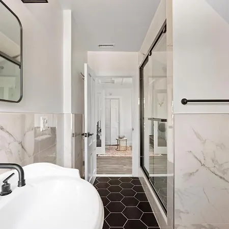 Cozy Gem In The Heart Of East Rock With Free Parking Near Yale And Dt Apartment New Haven Exterior photo